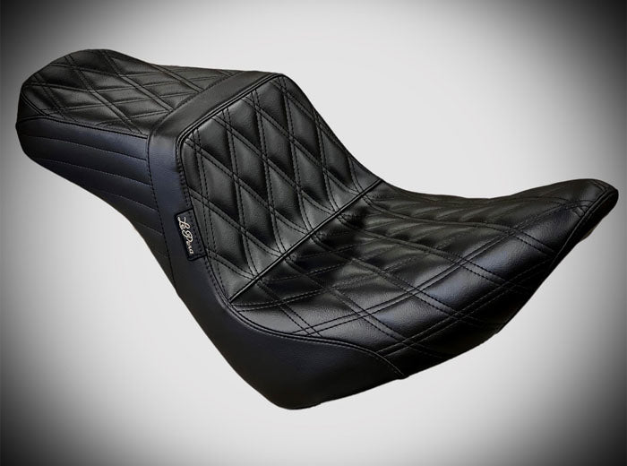 LEPARA TAILWHIP SEAT BLACK DOUBLE DIAMOND 00-07 HARLEY SOFTAILS - The Speed Shop Canada