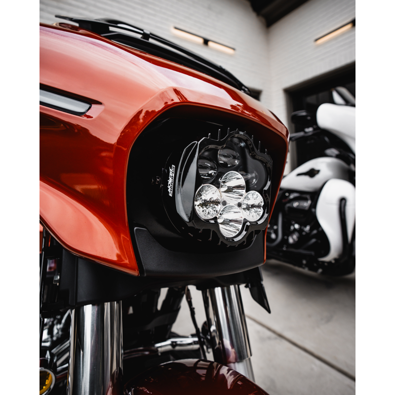 CUSTOM DYNAMICS SHARK DEMON 2 LED HEADLIGHT HARLEY BAGGERS 23-25 - The Speed Shop Canada