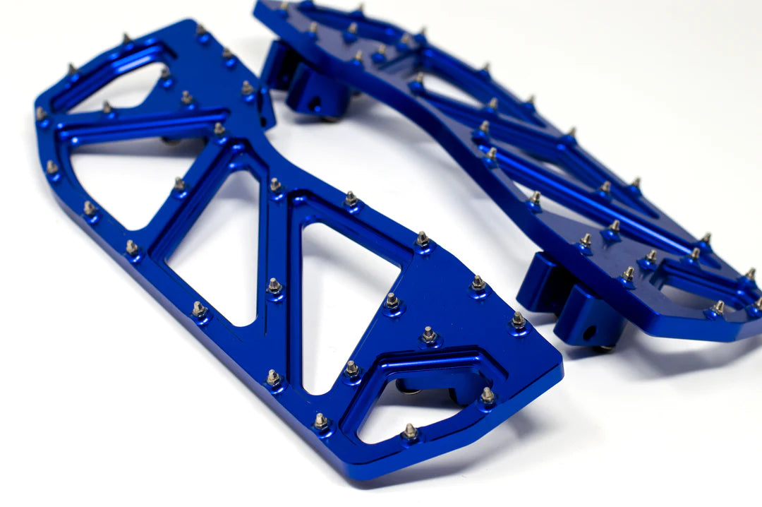 CT MX STYLE FLOORBOARDS HARLEY DAVIDSON BAGGERS AND SOFTAILS 84-24 - The Speed Shop Canada