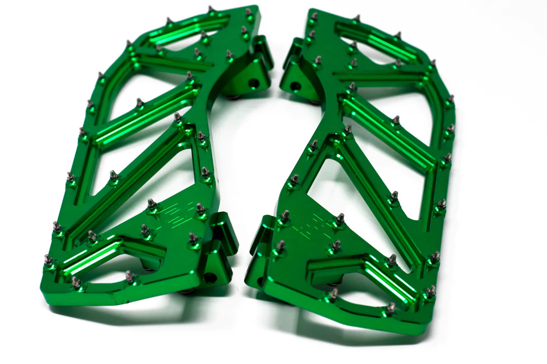 CT MX STYLE FLOORBOARDS HARLEY DAVIDSON BAGGERS AND SOFTAILS 84-24 - The Speed Shop Canada