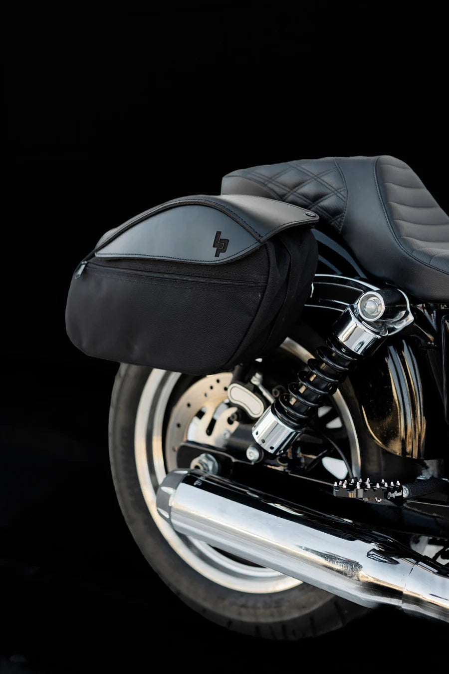 LEATHER PRO MINI SADDLEBAGS SETS HARLEY DAVIDSON MODELS - The Speed Shop Canada