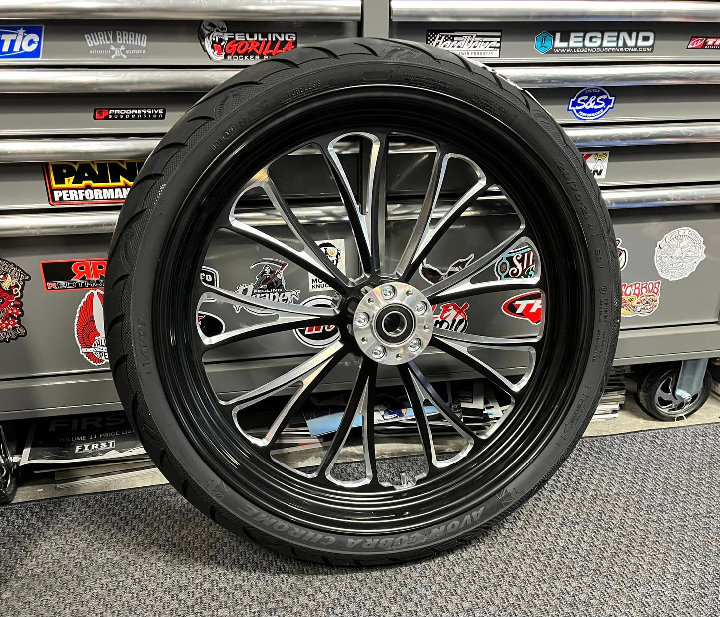 21x3.5" FRONT DUAL DISC BLACK CUT WHEEL HARLEY DAVIDSON BAGGER 00-25 - The Speed Shop Canada
