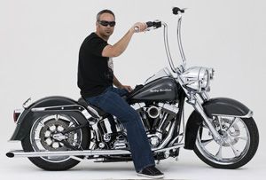 CARLINI SIGNATURE GANGSTER APES CHROME OR BLACK HARLEY MODELS - The Speed Shop Canada