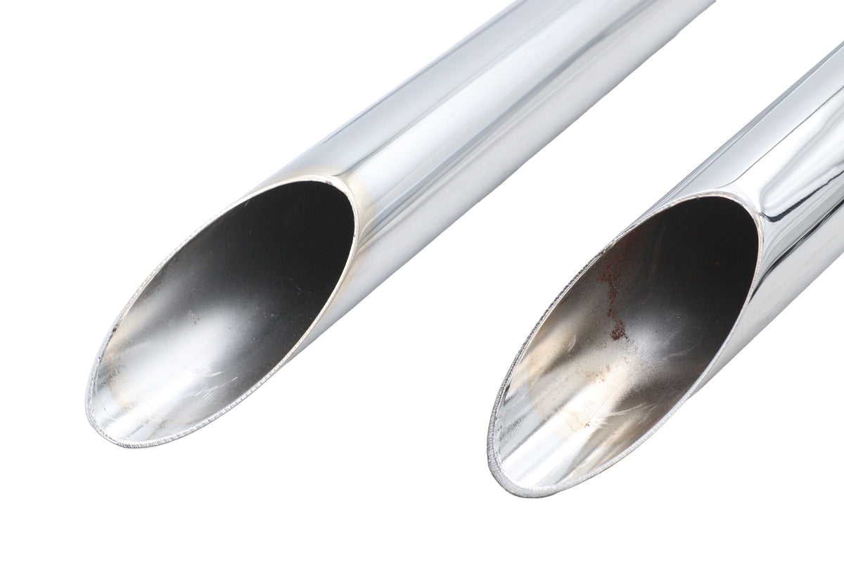 V-Twin Panhead drag pipe exhaust set in chrome finish