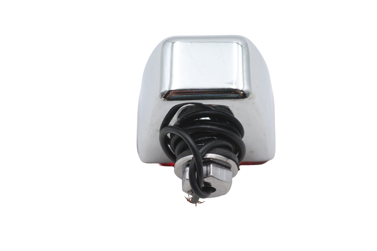 Ultima 8-82 Queen Style red marker lamp, model 33-8882, shown against a plain background