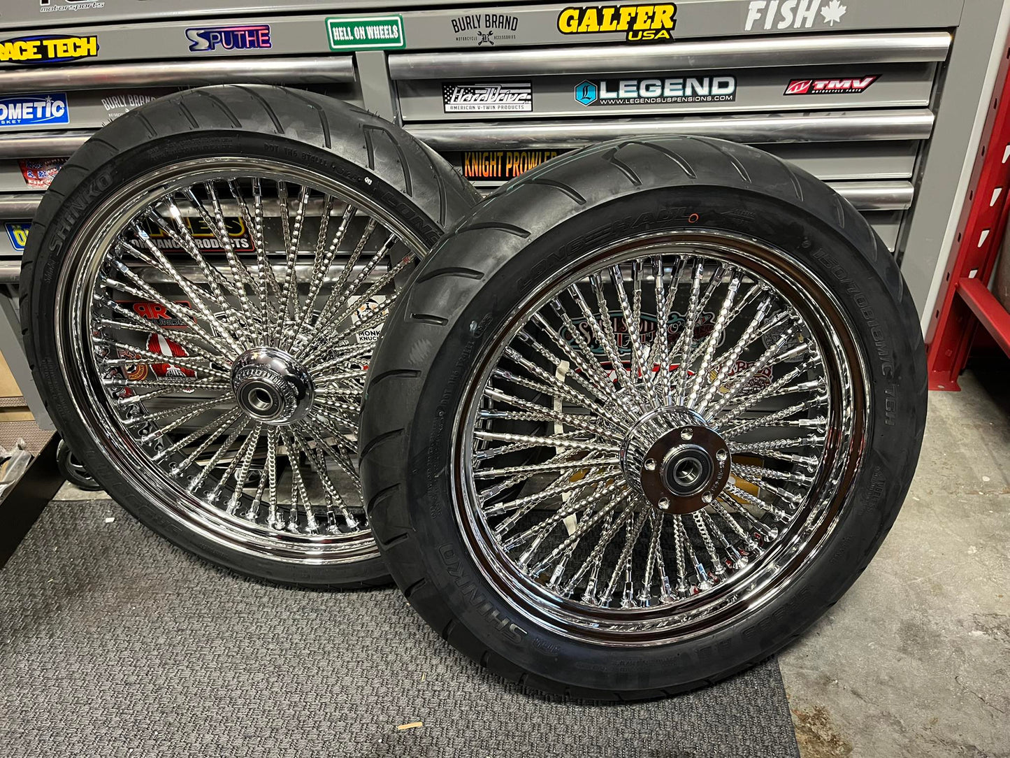 MAMMOTH TWISTED BIG SPOKE CHROME WHEEL PACKAGE HARLEY SOFTAILS 00-17