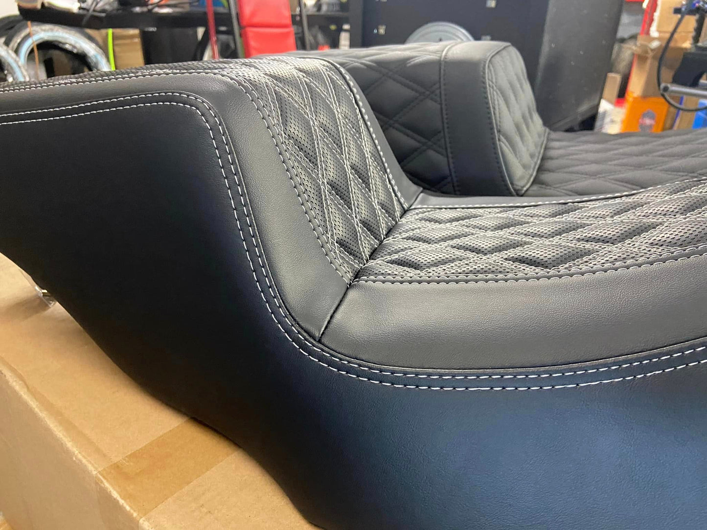 CUSTOM HARLEY BAGGER SEATS 2008-2024