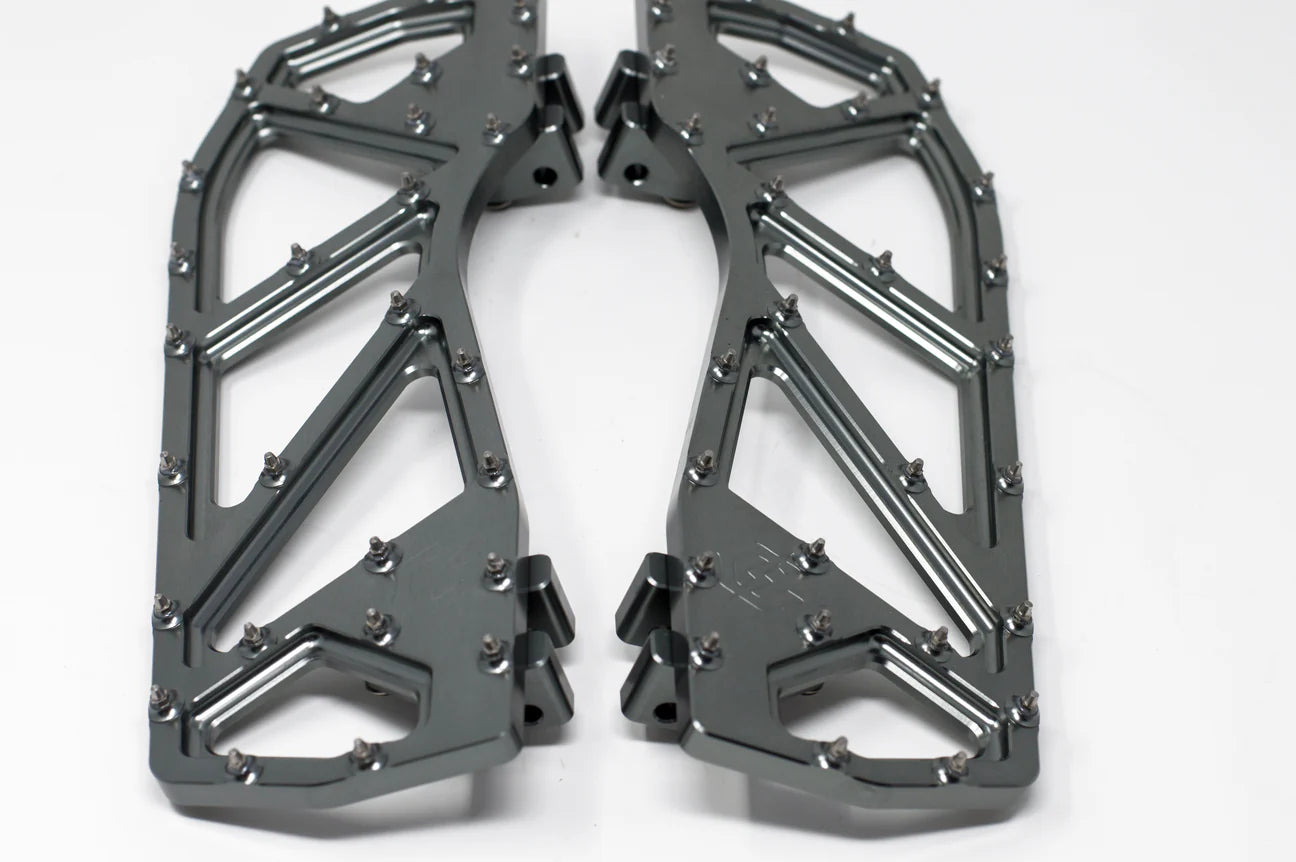 CT MX STYLE FLOORBOARDS HARLEY DAVIDSON BAGGERS AND SOFTAILS 84-24